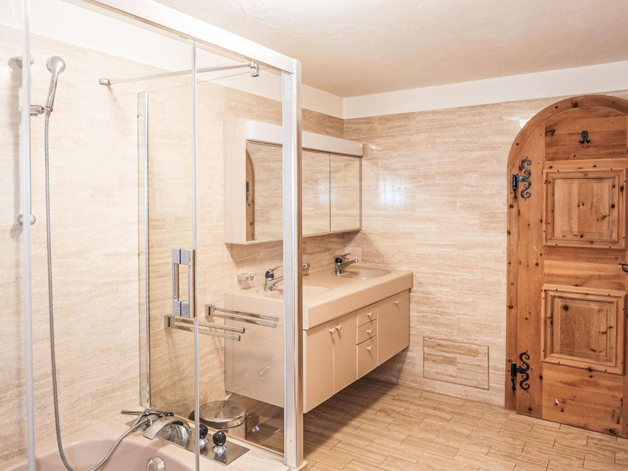 Apartment Chesa Mezzaun By Interhome Zuoz Luaran gambar